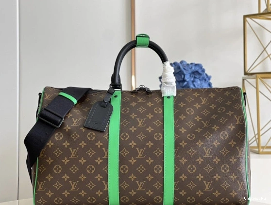 VUITTON 50 LOUIS BANDOULIÈRE KEEPALL 1222